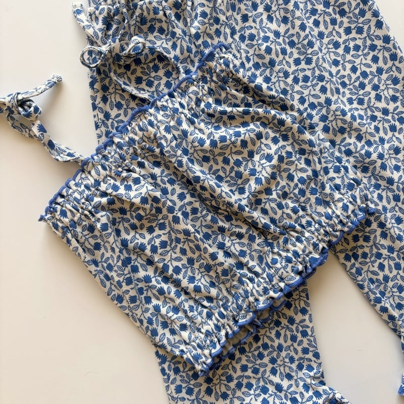 Misha & Puff RUFFLE PEDAL PUSHER - BLUE RIBBON