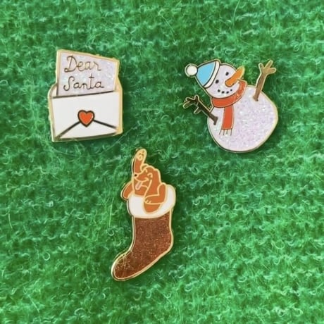 Coucou Suzette  Christmas Dachshund Pin