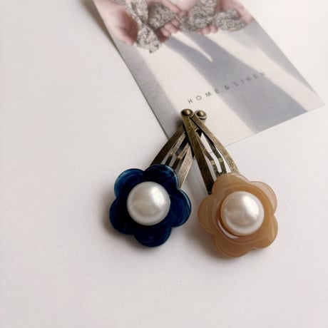 HOME&LINEN flower ピン