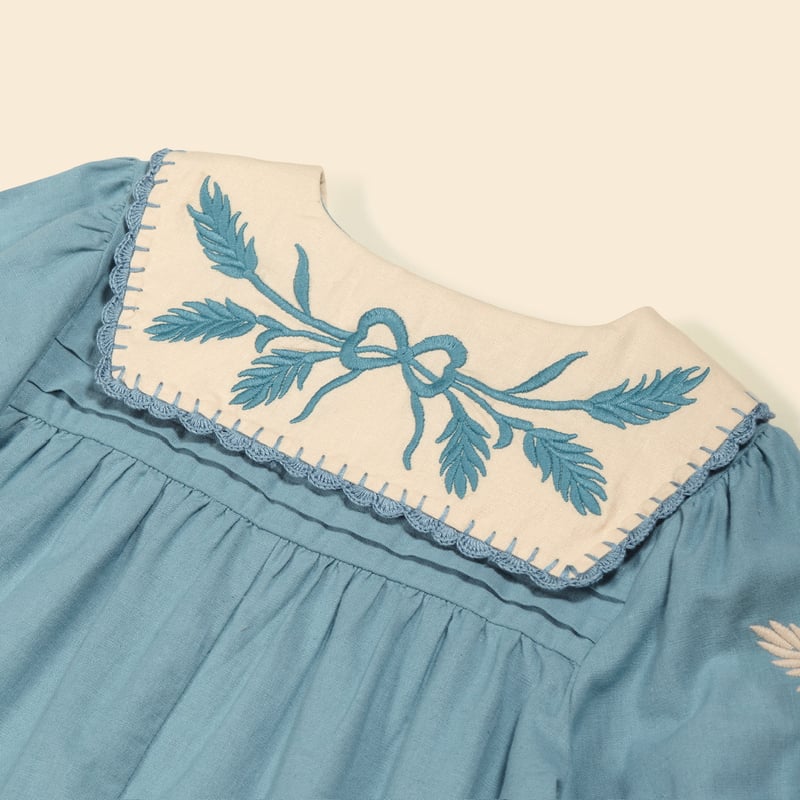 Apolina アポリナ　刺繍入りワンピース 120.130 7-9Y Apolina アポリナ 刺繍入りワンピース 120.130 7-9Y Apolina