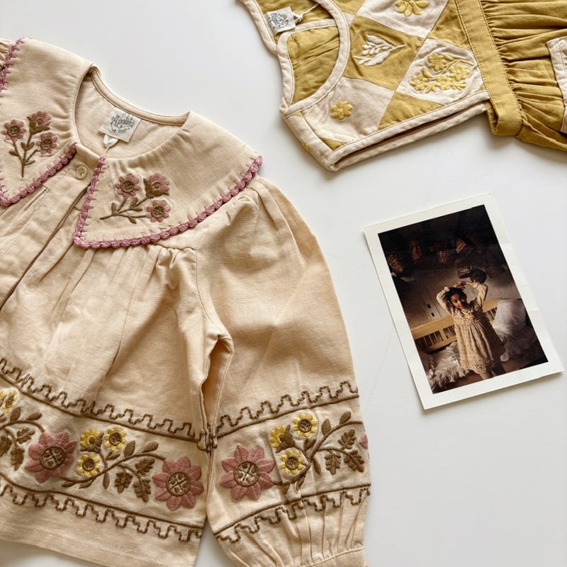 Apolina CARLOTTA EMBROIDERED BLOUSE - CASHEW |
