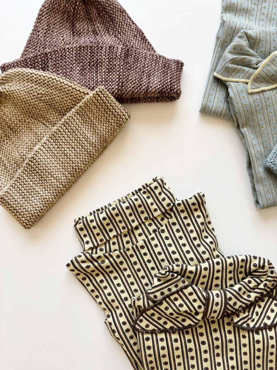 Misha & Puff Scout Top - Raffia Little House Fl