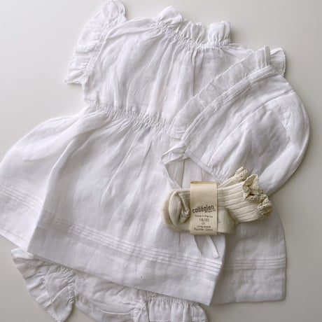 CARAMEL VESTIA BABY GIFT SET - WHITE
