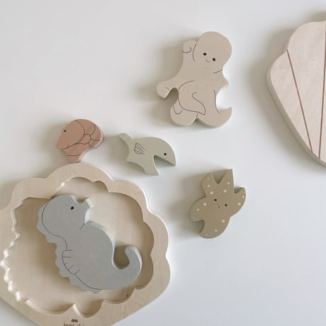Konges Sløjd　SEA ANIMALS WOOD CLAM PUZZLE