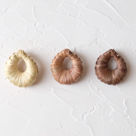 [MEMENTOS' select] Straw Crafts Brooch, Shizuku, Brown (Kyoto) 藁ブローチ 雫 Brown（京都）
