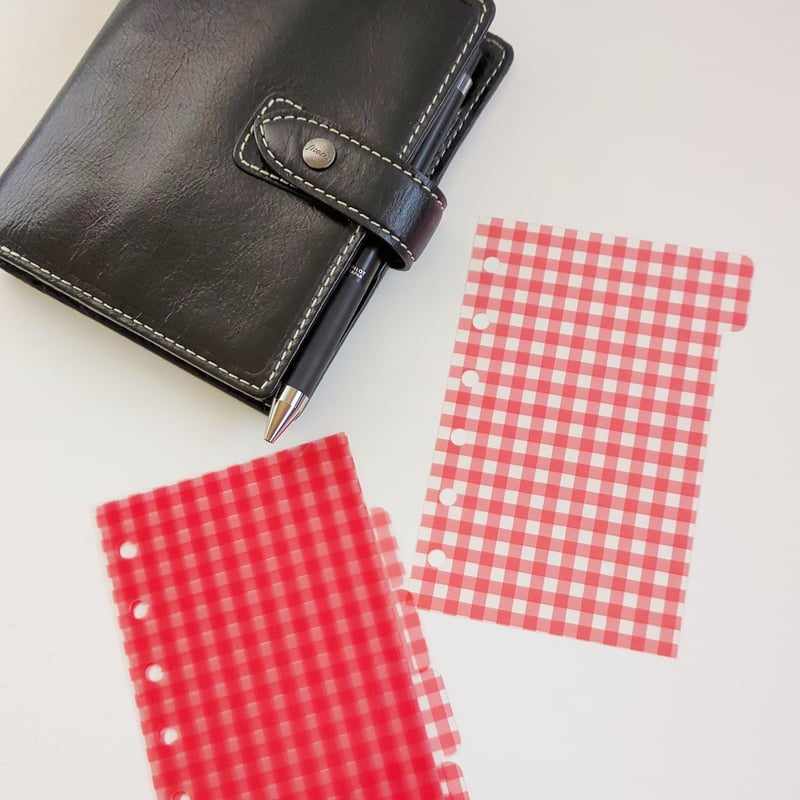 赤いギンガムチェックなインデックス | Aristobook.