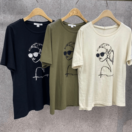 Rosiee　クールレディー刺繍Tシャツ