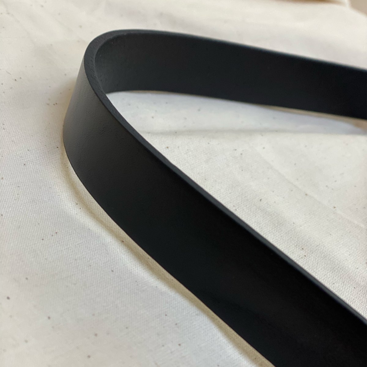 プティローブノアー　ダブル　ベルト　スウェード　レザー プティローブノアーダブルベルトスウェードレザー