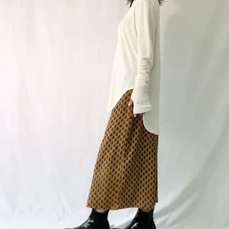 ロングスリーブトップス