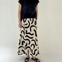 ペイント柄マーメイドスカート