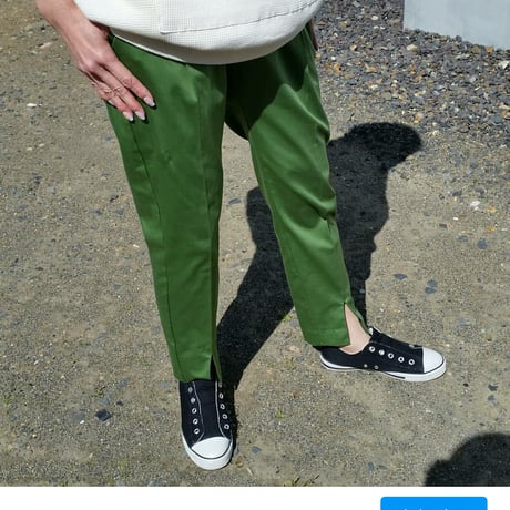Annakelly フロントスリットテーパードパンツ
