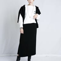 斜めベンツスリットスカート