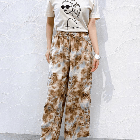 Rosiee　クールレディー刺繍Tシャツ