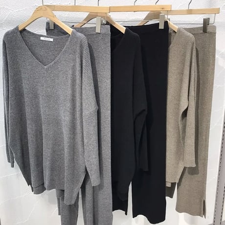 ニットセットアップ