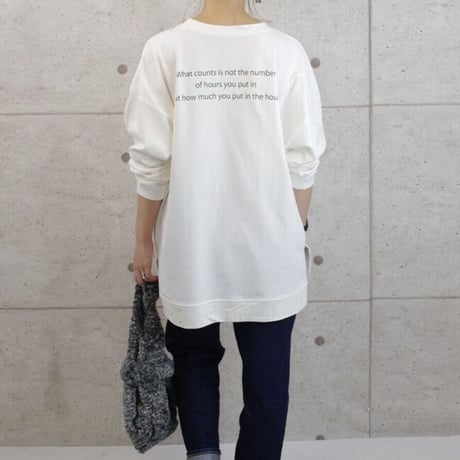 バックロゴチュニック丈ロンT