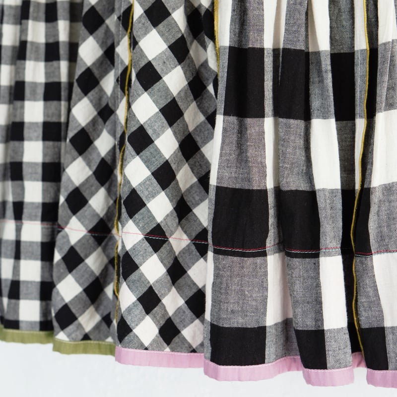 大人可愛い黒×白ギンガムチェックのノースリーブチュニック | 十
