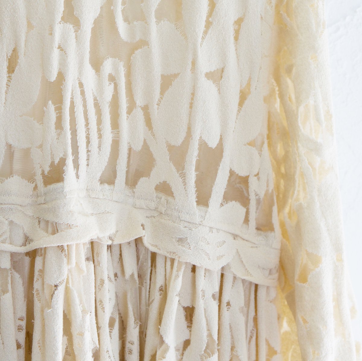 美品♡ kayme 和柄 「牡丹」琉球紅型 ギャザーワンピース 9 ひざ丈 美品♡ kayme 和柄 「牡丹」琉球紅型 ギャザーワンピース 9 ひざ