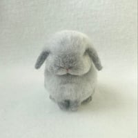 おすわりロップさん