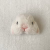 お顔ブローチ09