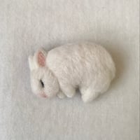 ブローチ04