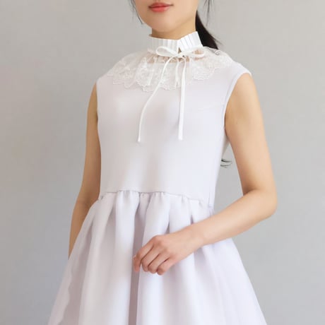 プリーツサテンとエンブロイダリーレースのラッフルカラー付け襟【JM1411BF】