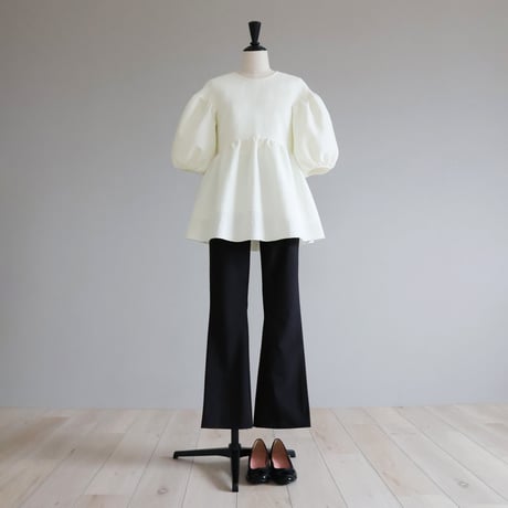 【M-StyleLuxeコラボ】バックリボン付き ペプラムトップス【JM1384BF】