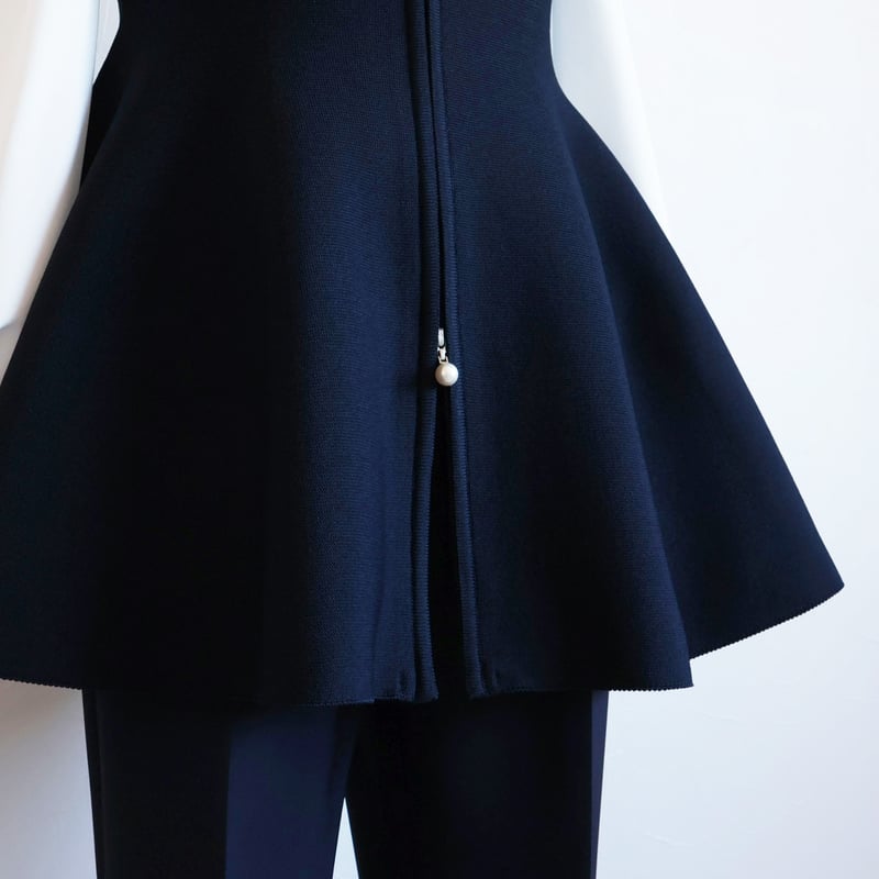 【完売品】ジョリーミニョン　オープンファスナーペプラムジレ　BK36 ホールガーメント オープンファスナー ペプラムジレ【JM1307BE