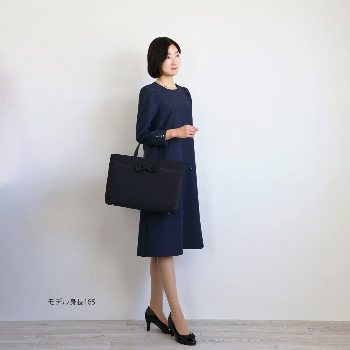 スッキリ見える Aライン タックショルダーワンピース【ネイビー 