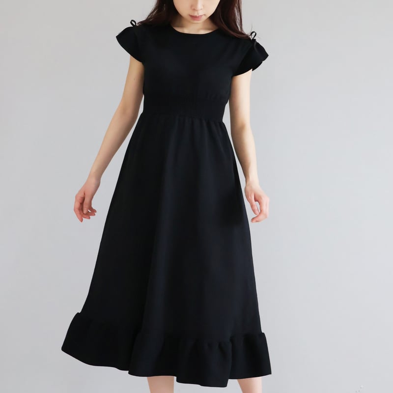 新品 ジョリーミニョン ホールガーメントフレンチスリーブワンピース ブラック42 新品 ジョリーミニョン ホールガーメントフレンチスリーブ