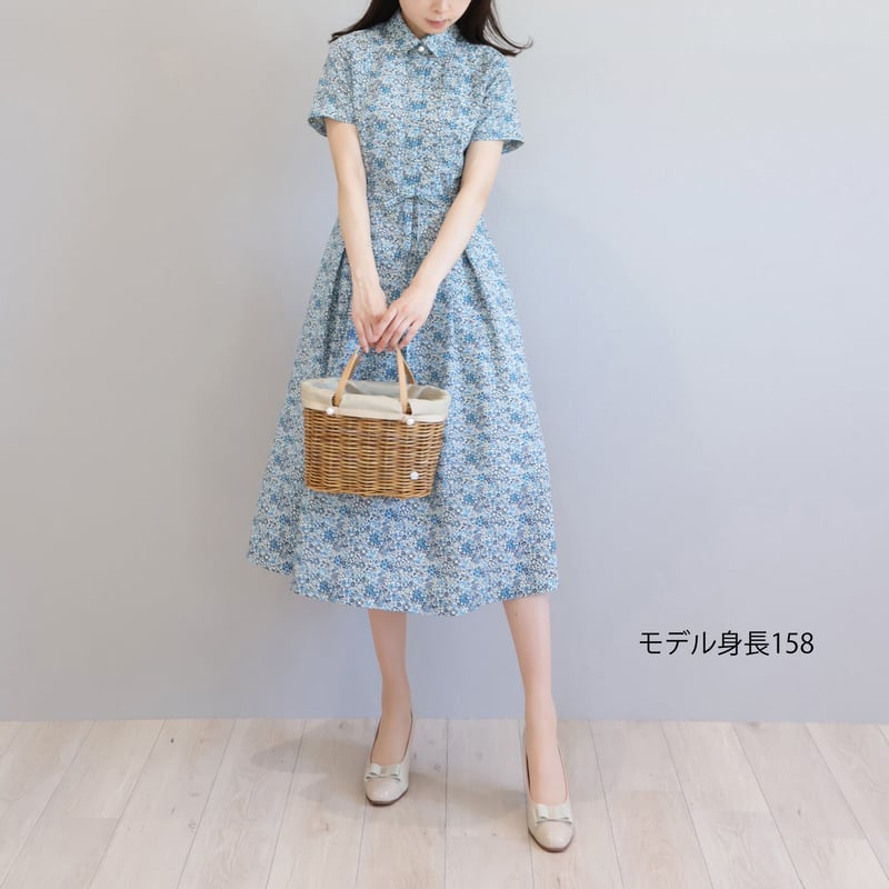 リバティ小花柄プリント ウエストリボン付きワンピース