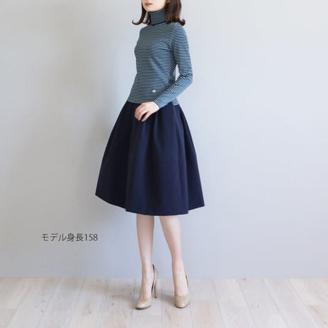 ポケット付き タックフレアスカート