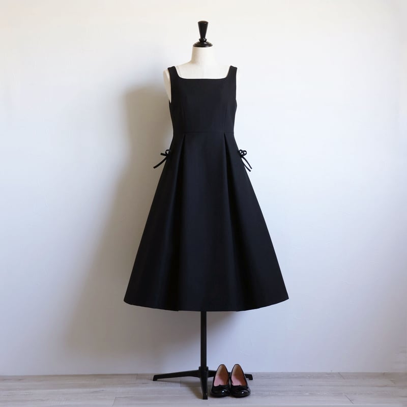 jolie mignonポケットリボン付きジャガードワンピース36 美品 jolie mignonポケットリボン付きジャガードワンピース36
