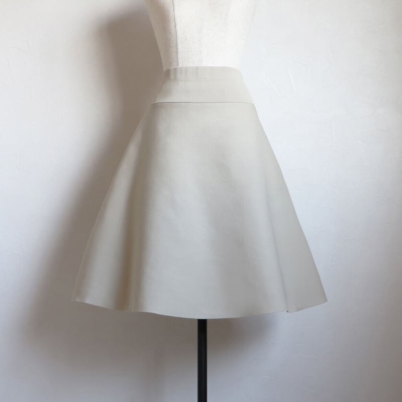 形状回復素材 ニットフレアスカート | jolie mignon