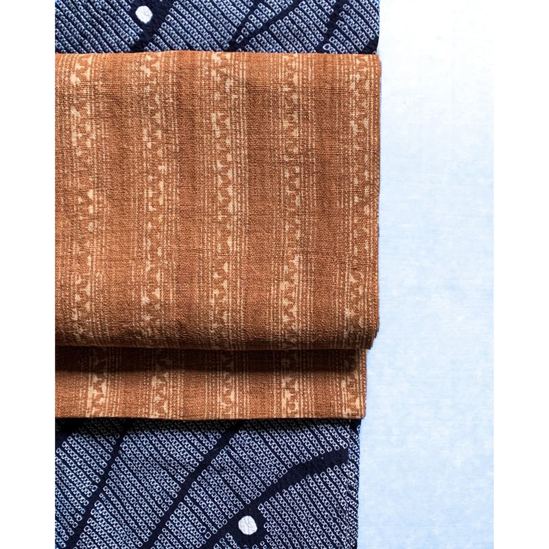 モン族 麻の九寸名古屋帯 柿渋ろうけつ染 （仕立上り） | 古布と帯