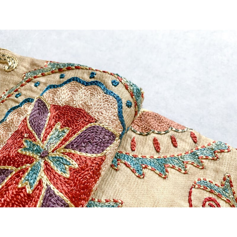 犬*。様 逸品 付下げ 螺鈿の鳳凰 無地の蘇州刺繍 一つ紋 正絹 AK-8398 5embroidery_100_iromihon.jpg?v
