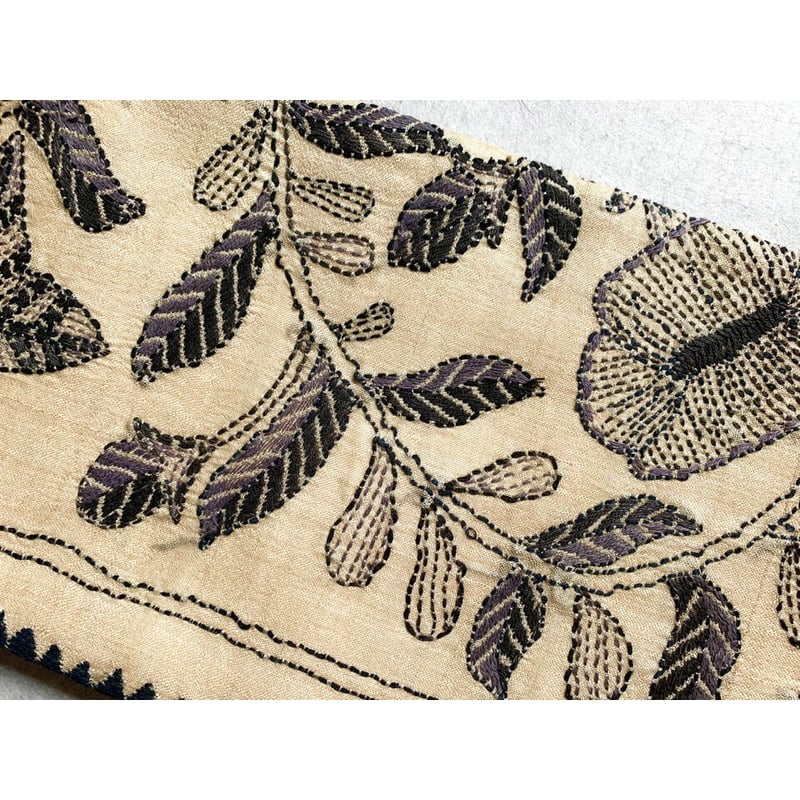 三越謹製 華文刺繍 九寸名古屋帯◇正絹 開き名古屋 正絹 九寸名古屋帯 総手刺繍 刺繍 華紋 絹 黒