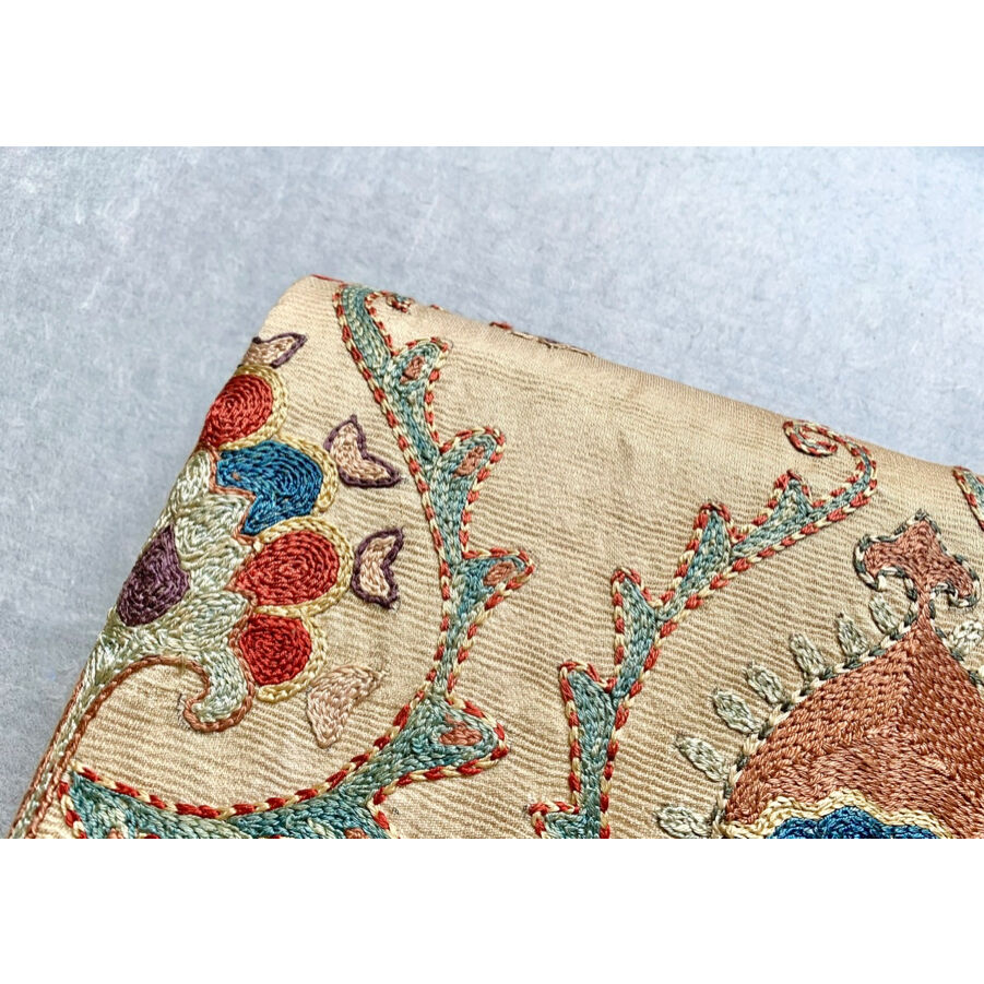 スザニ刺繍 九寸名古屋帯 鳥の子色A（仕立て上り） | 古布と帯