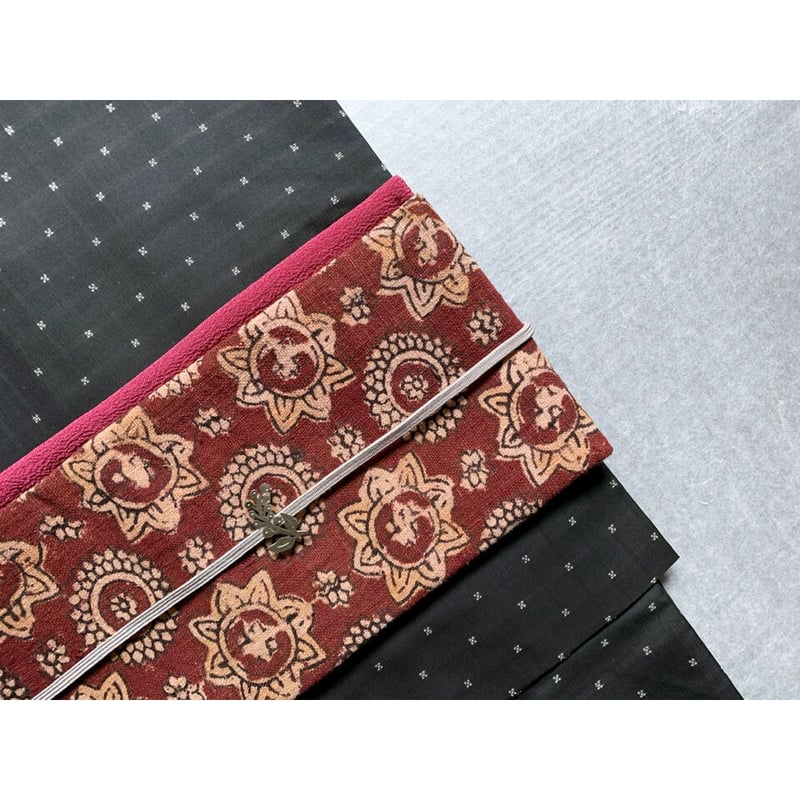 鬼手更紗 花幾何学文 九寸名古屋帯 A（仕立て上り） | 古布と帯 夫々