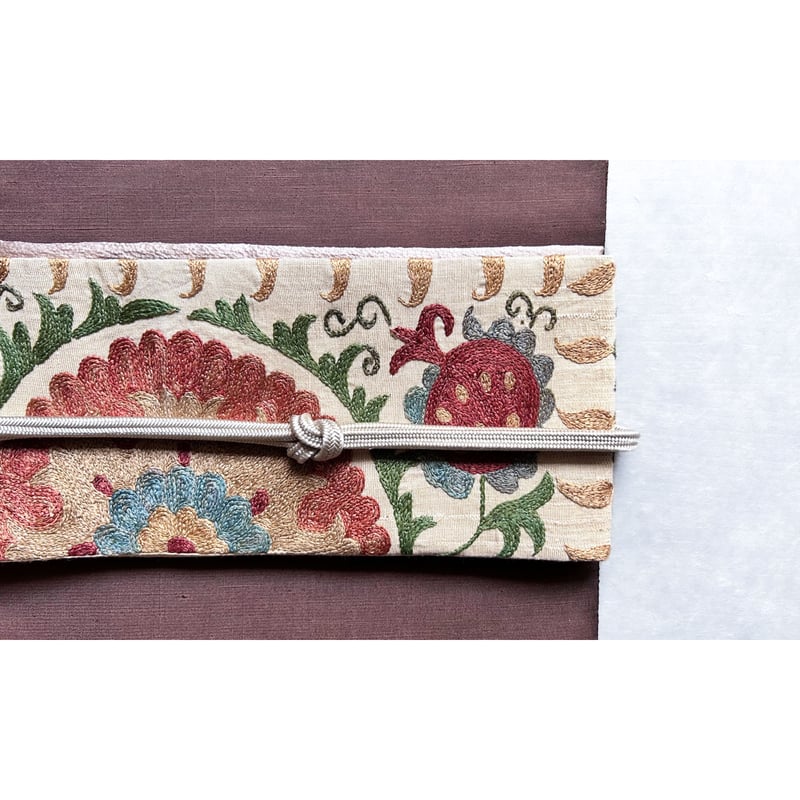 スザニ刺繍 九寸名古屋帯 花と柘榴 -関東巻き専用-（仕立て上り