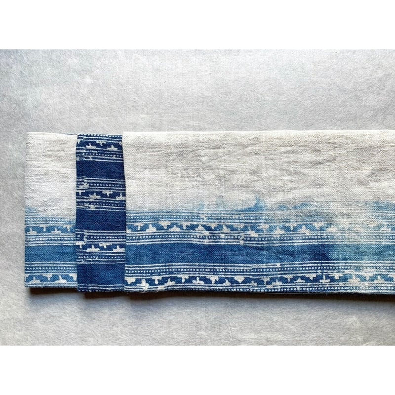 モン族 麻の半幅帯 藍染 グラデーション | 古布と帯 夫々 -sorezore-