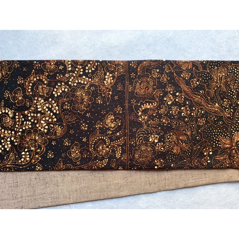 ジャワ更紗 半幅帯 黒茶に花 | 古布と帯 夫々 -sorezore-