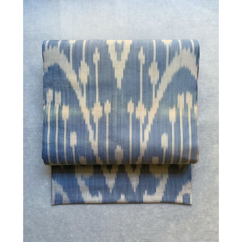 ウズベキスタン絣 九寸名古屋帯 シルクコットン 薄花色（仕立て上り