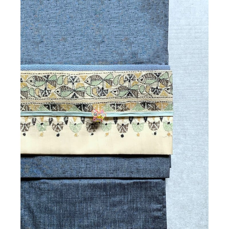 マーガレット 総刺繍 銀彩 フレンチグレイ 九寸名古屋帯 マーガレット様専用 総刺繍 銀彩 フレンチグレイ 九寸名古屋帯