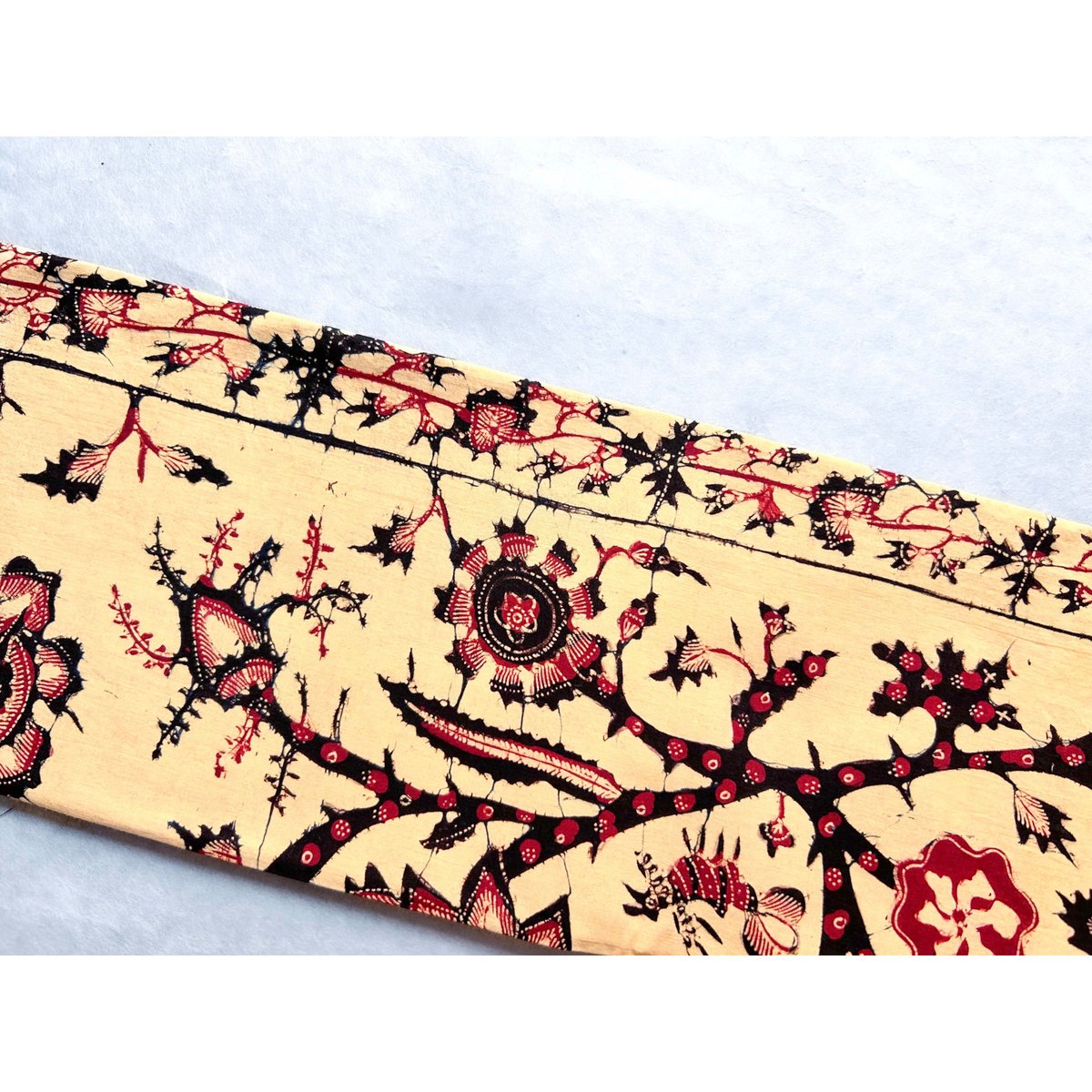 コモネコさま専用　ジャワ更紗名古屋帯 ジャワ更紗 九寸名古屋帯 花木に鳥/トゥンパル（仕立て上り） | 古布と