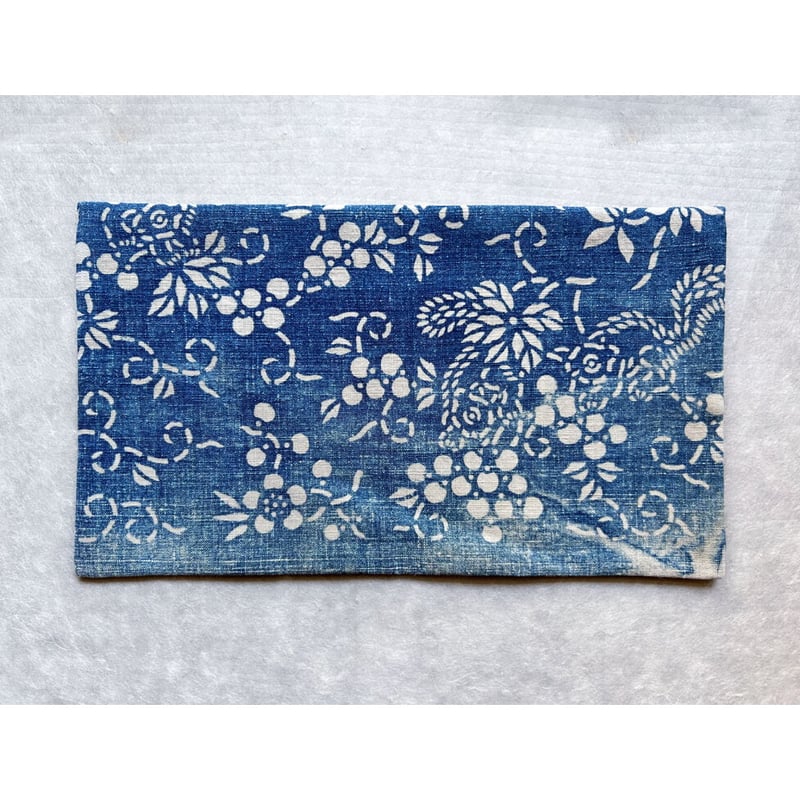 藍印花布　1反　花蝶　中華人民共和国 中国の藍染『藍印花布の世界』 – Japan Textile News