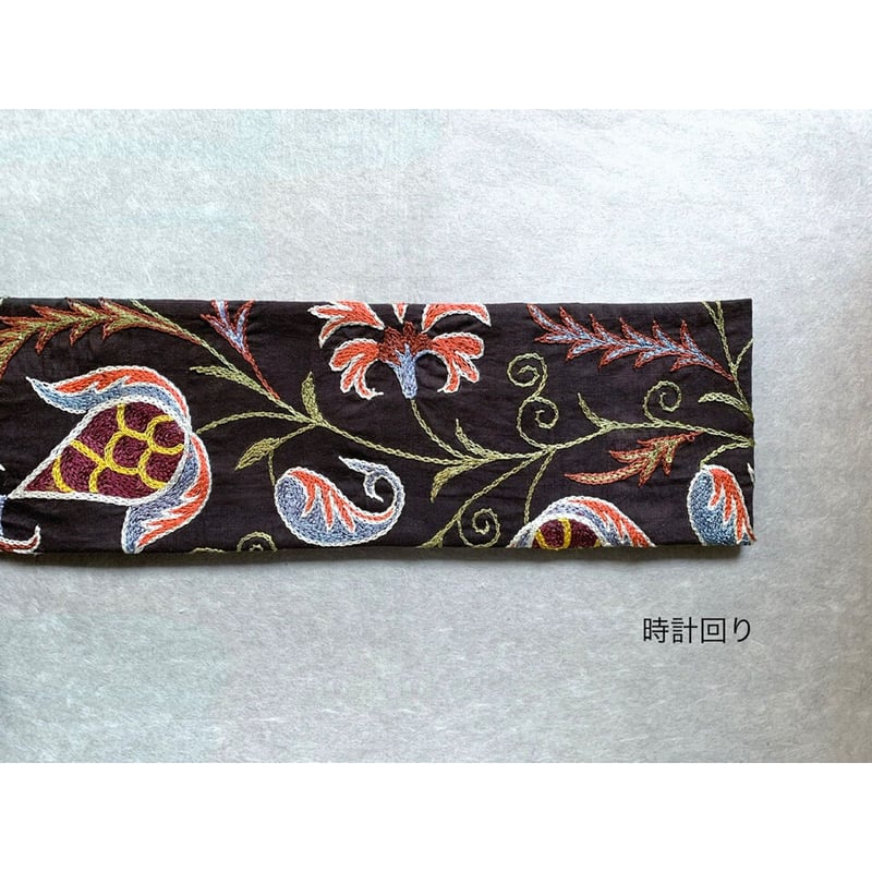 スザニ刺繍 九寸名古屋帯 黒B（仕立て上り） | 古布と帯 夫々 -sorezore-