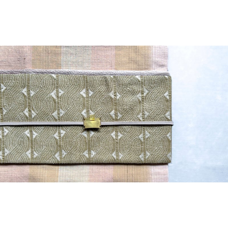 カンタ刺繍シルクサリー 九寸名古屋帯 若菜色×薄柿色 (仕立て上り