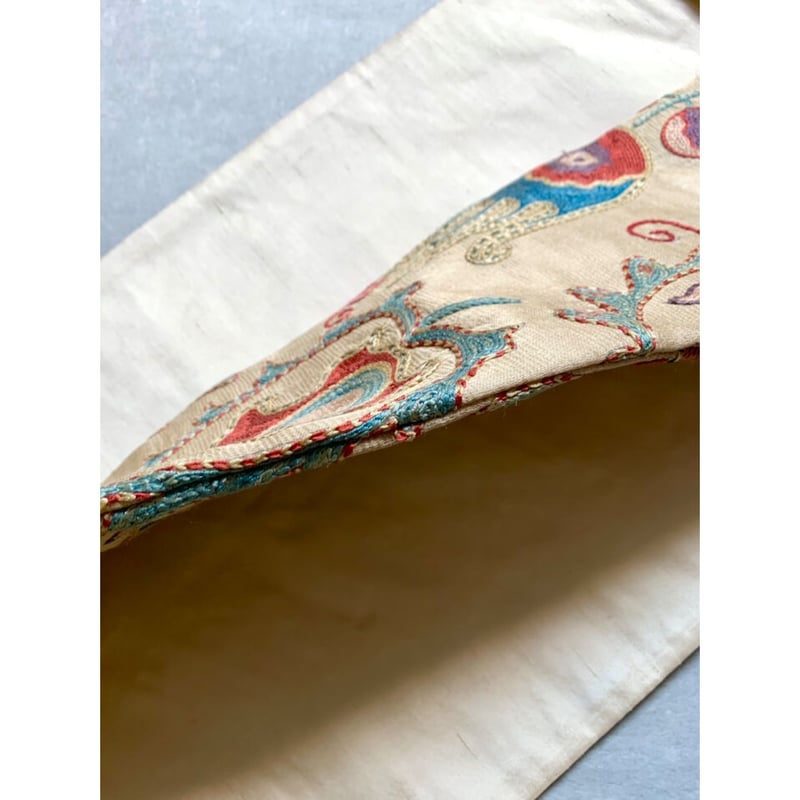 スザニ刺繍 九寸名古屋帯 鳥の子色C（仕立て上り） | 古布と帯 夫々