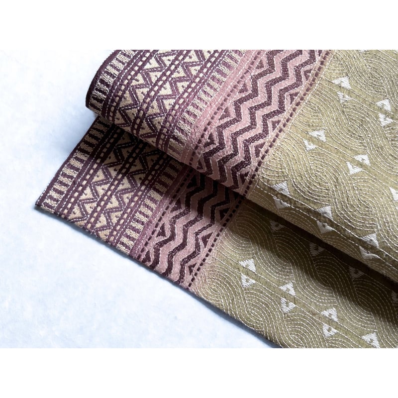 カンタ刺繍シルクサリー 九寸名古屋帯 若菜色×薄柿色 (仕立て上り