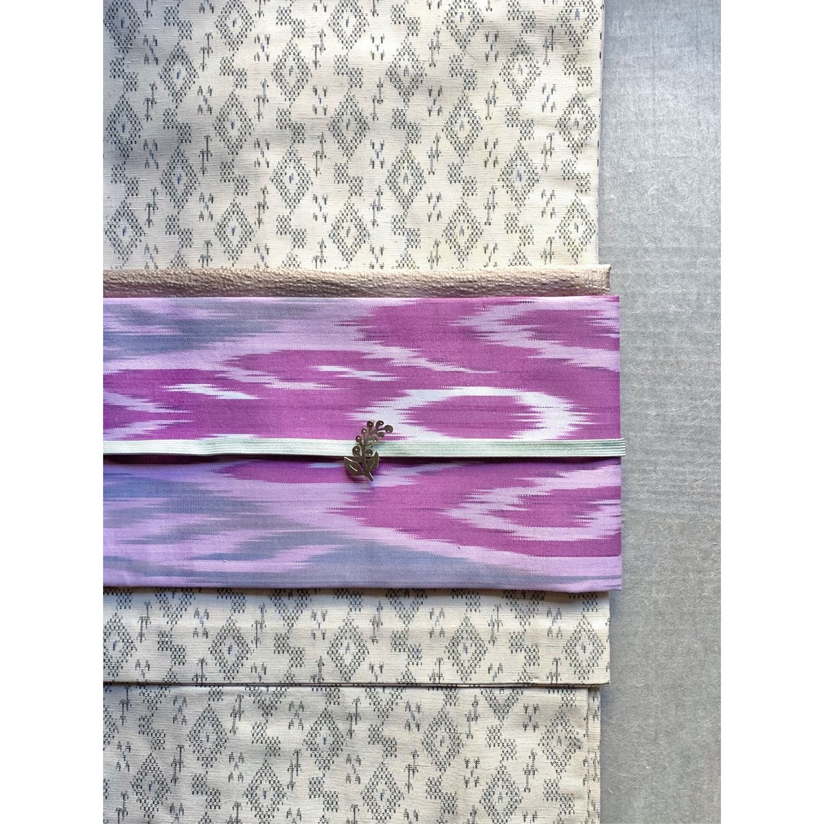 ウズベキスタン絣 木綿九寸名古屋帯 紅藤×紅紫（仕立て上り） | 古布と